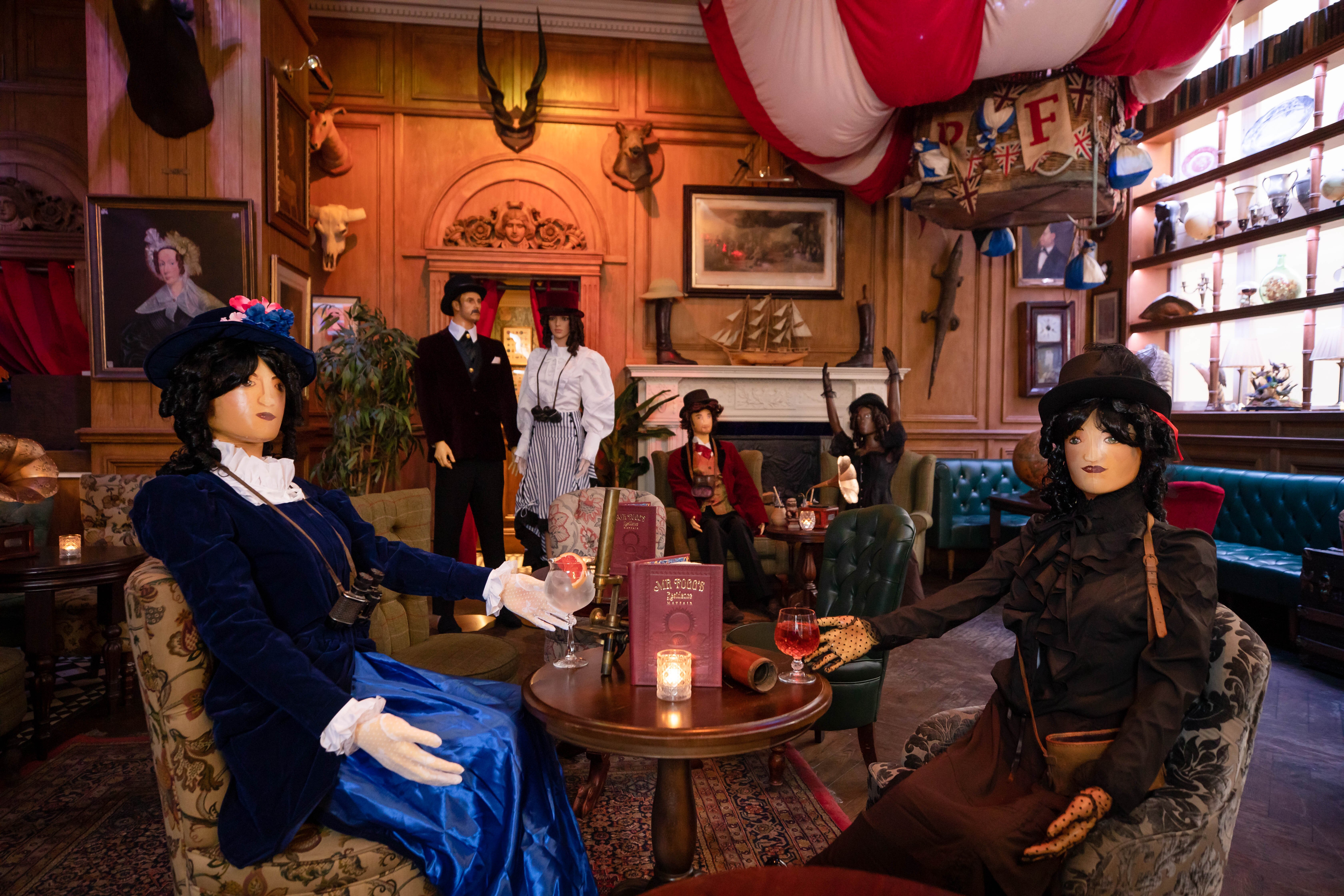 Mr Fogg's Residence mannequins