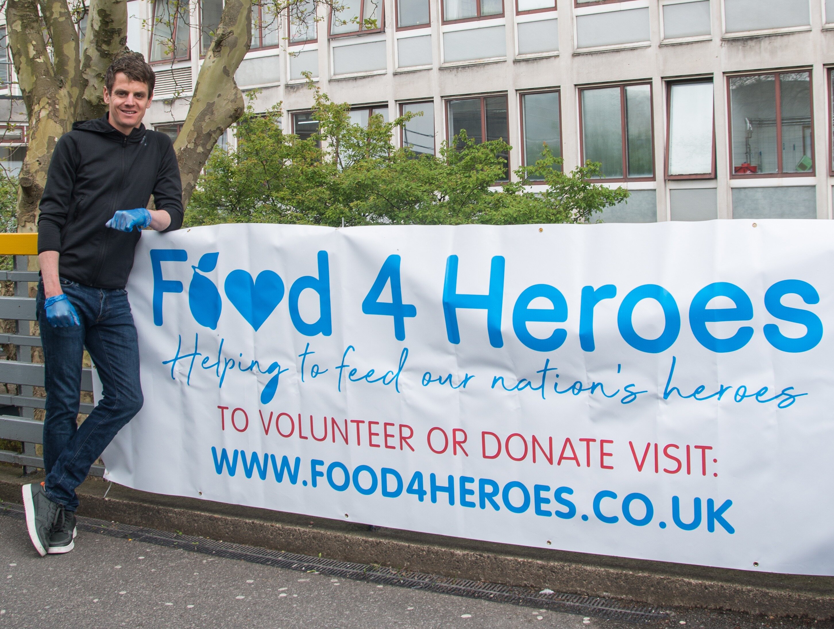 Jonny Brownlee delivers 100,000th meal for Food4Heroes at Huddersfield Royal Infirmary