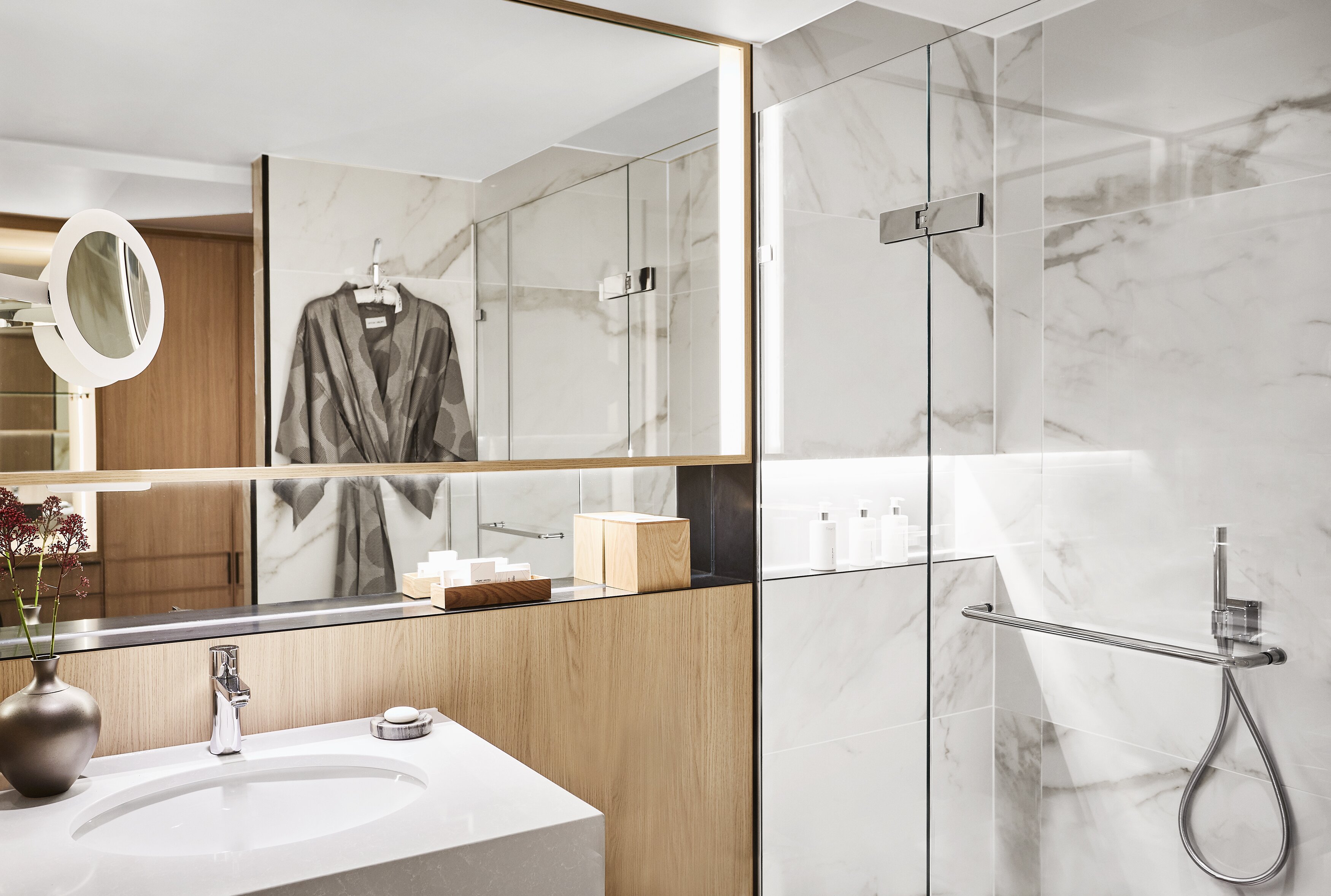 Nobu Portman Square, bathroom