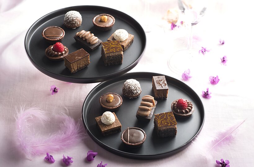 Tipiak French chocolate petits-fours